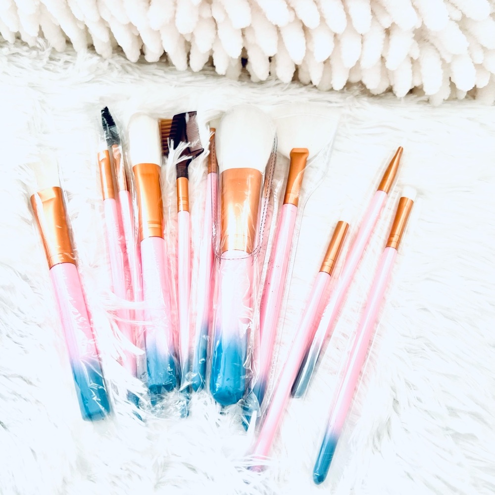 Makeup tools - Picture 3 of 4